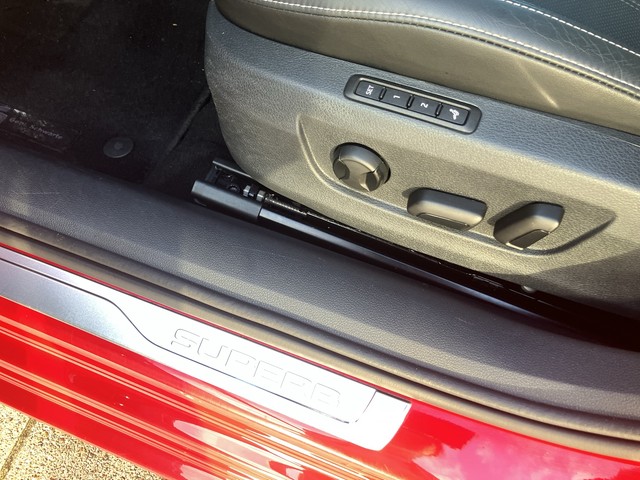 Skoda - Superb Combi 1.4 TSI iV DSG L&K AHK+KAMERA+PANO_5