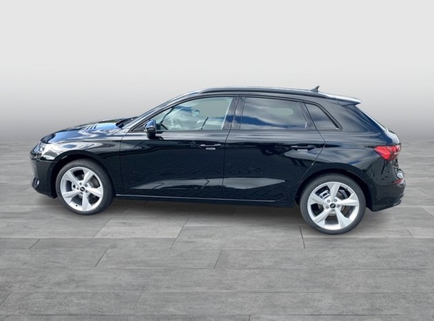 Skoda - Kamiq 1.5 TSI DSG Monte Carlo Pano+V-Cockpit+LED_6