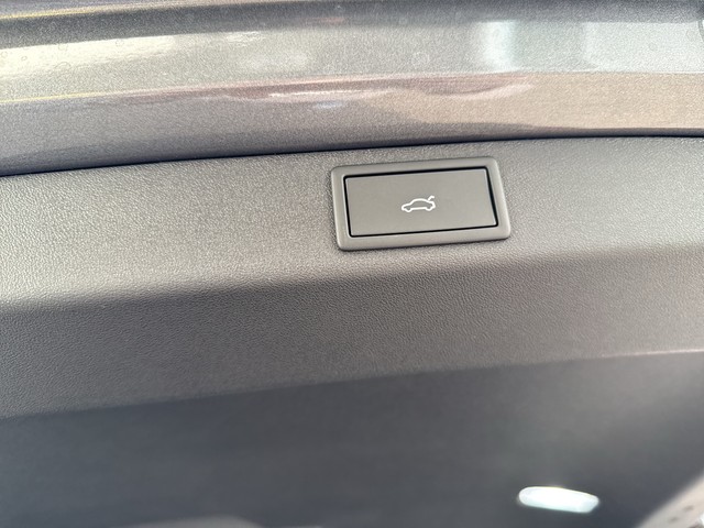 Skoda - Elroq 85 Sportline AHK+NAVI+RFK+SHZG_5