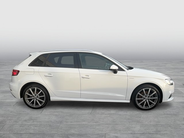 Audi - A3 Sportback e-tron 1.4 TFSI S-tronic S line LED_12