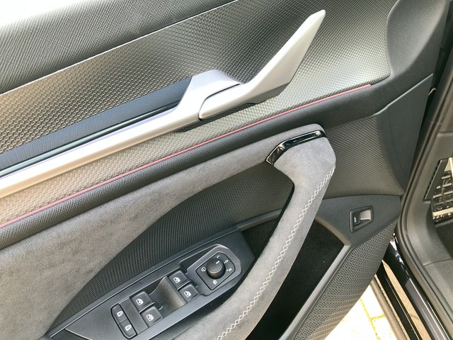 Skoda - Kodiaq 2.0 TDI DSG 4x4 Sportline AHK+PANO+7SITZE_7