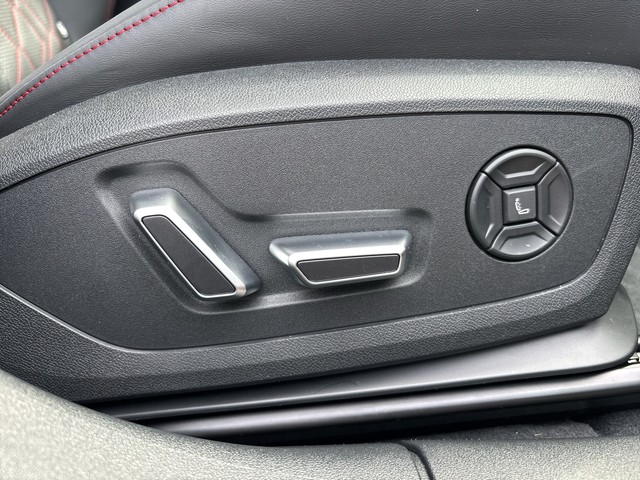 Audi - A6 e-tron Avant quattro edition one grey S-line_13