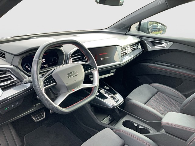 Audi - Q3 Sportback 40 TFSI quattro S-tronic S-line AHK_11