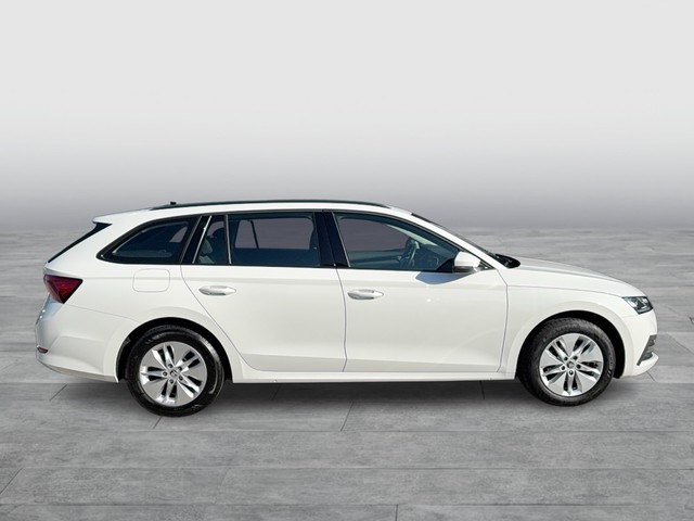 Skoda - Octavia Combi 2.0 TDI Ambition GRA+PDC+NAVI+AHK_8