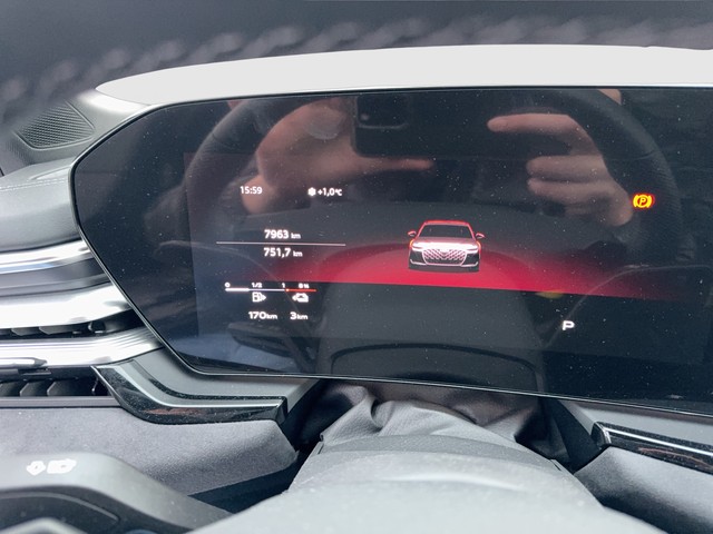 Audi - A6 Limousine e-hybrid 220 kW S tronic quattro edition one_12