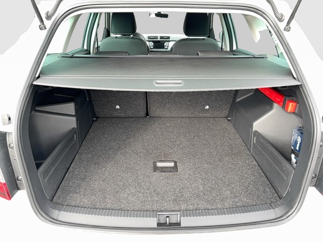 Skoda - Fabia Combi 1.0 TSI DSG Ambition LED+SHZ+NAV+GRA_4 Skoda - Fabia Combi 1.0 TSI DSG Ambition LED+SHZ+NAV+GRA_4