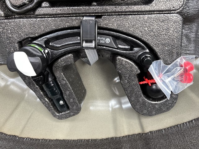 VW - Golf VIII 1.5 TSI Active ACC CAM LED NAVI STHZG_5