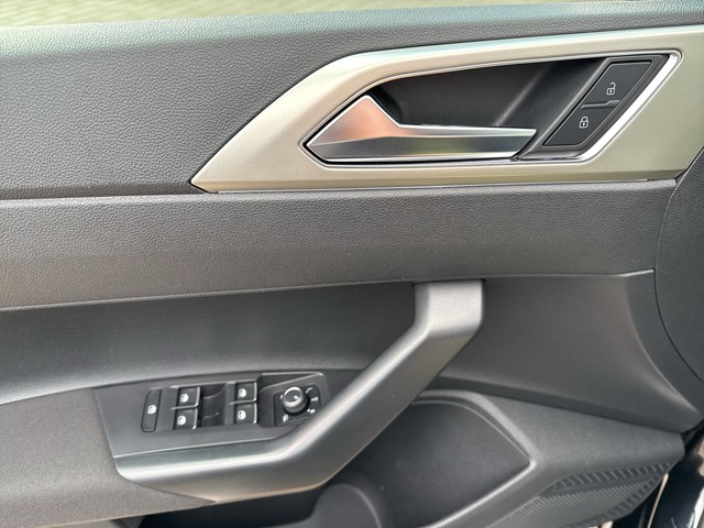 VW - Polo 1.0 TSI Move LED+NAVI+SHZG+PDC+DAB+LM15"_6