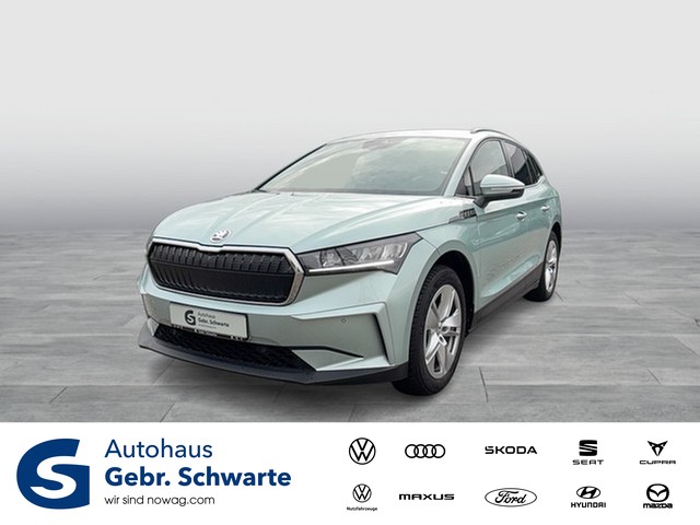 VW - Golf VIII Lim. 2.0 TSI R 4Motion Black Edition_1