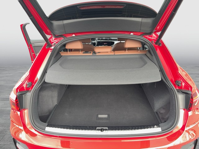 Audi - Q3 Sportback 40 TFSI S-tronic quattro S-Line_4