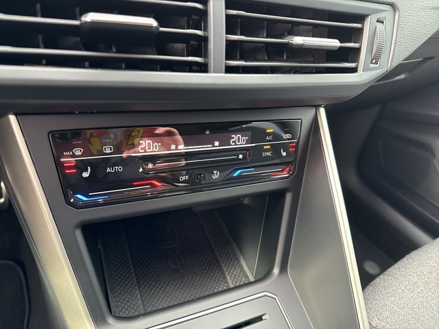 VW - Polo 1.0 TSI Move LED+NAVI+SHZG+PDC+DAB+LM15"_8