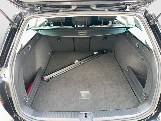 VW - Passat Variant 2.0 TDI DSG Business AHK+ACC+NAVI_4