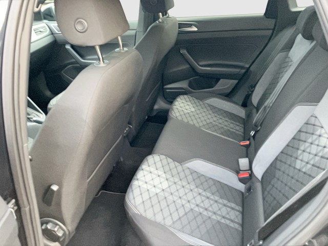 VW - Taigo 1.5 TSI DSG R-Line CAM LED LM18 PDC SHZG_2