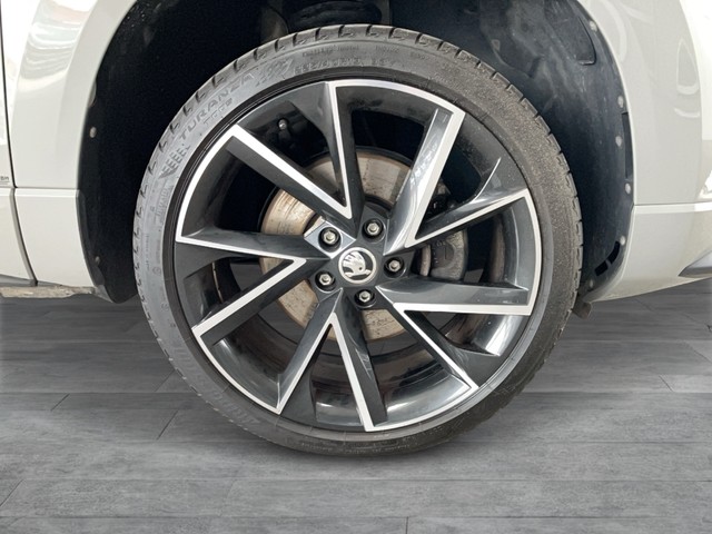 Skoda - Karoq 1.5 TSI DSG Sportline LED+Navi+Virtual_9