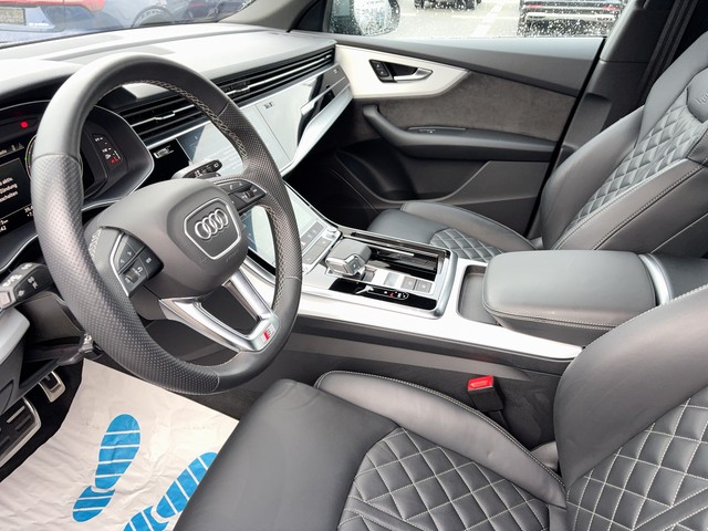 Audi - Q8 55 TFSI e Tiptronic quattro S-Line ACC+LEDER_11