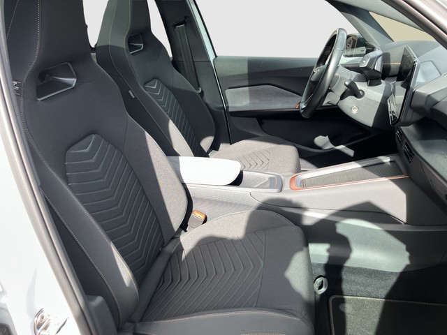 CUPRA - Born BEATS LED LM20 MFL PANO PDC SHZG TEL_6