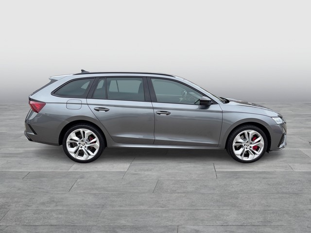 Skoda - Octavia Combi 1.4 iV DSG RS ACC HUD LED LM19 NAVI_13 Skoda - Octavia Combi 1.4 iV DSG RS ACC HUD LED LM19 NAVI_13