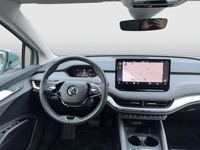 VW - Golf VIII Lim. 2.0 TSI R 4Motion Black Edition_2