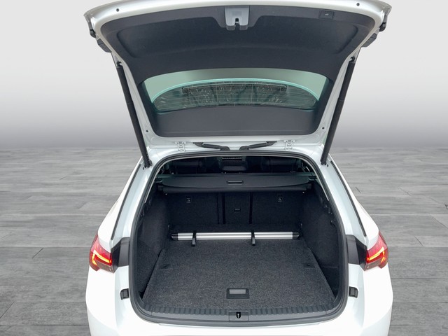 Skoda - Octavia Combi 2.0 TDI DSG Selection Head-Up+Virtual+Navi_4