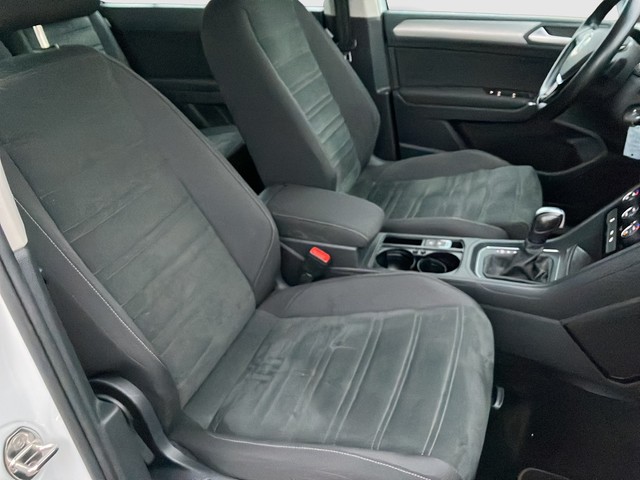 VW - Touran 2.0 TDI DSG Comfortline AHK CAM NAVI STHZG_6 VW - Touran 2.0 TDI DSG Comfortline AHK CAM NAVI STHZG_6