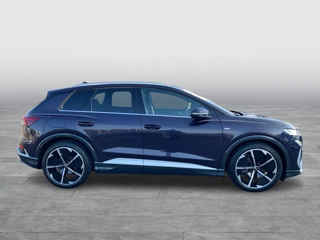 Audi - Q4 e-tron 50 quattro S-line AHK CAM LED NAVI PANO_9