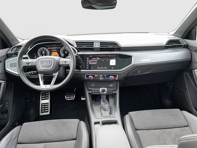 Audi - Q3 45 TFSI e S line AHK+ACC+PANO+SONOS+NAVI+RFK_2