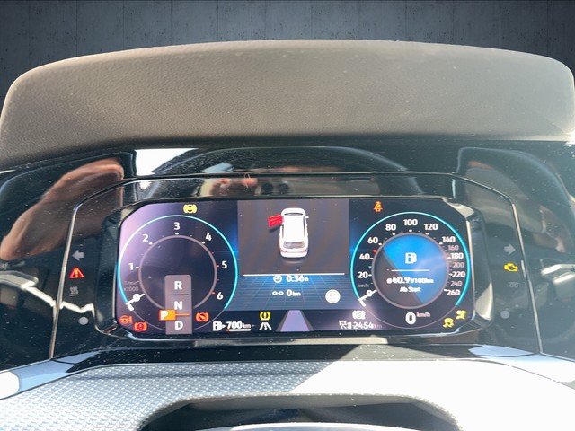 VW - Golf Variant 2,0 l TDI DSG R-Line Black Matrix_14 VW - Golf Variant 2,0 l TDI DSG R-Line Black Matrix_14