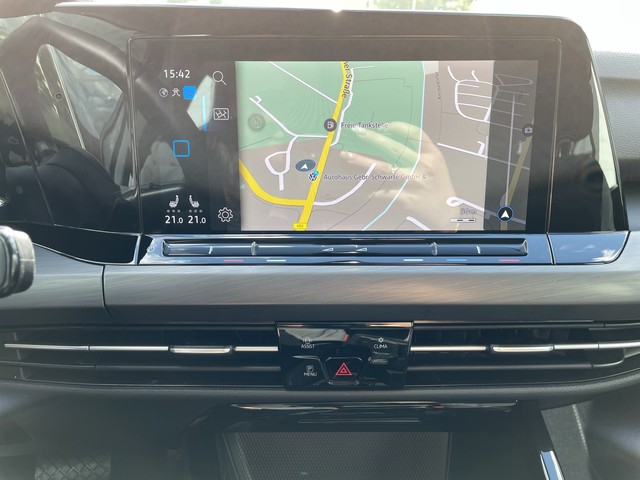 VW - Golf VIII 1.5 eTSI DSG Style AHK+NAVI+LED+KAMERA_7 VW - Golf VIII 1.5 eTSI DSG Style AHK+NAVI+LED+KAMERA_7
