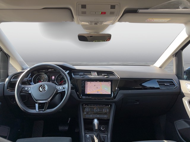 VW - Touran 2.0 TDI DSG Comfortline LED PANO 7-SITZE_2 VW - Touran 2.0 TDI DSG Comfortline LED PANO 7-SITZE_2