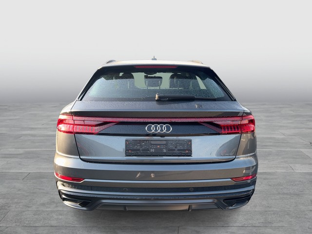 Audi - Q8 55 TFSI e Tiptronic quattro S-Line_7