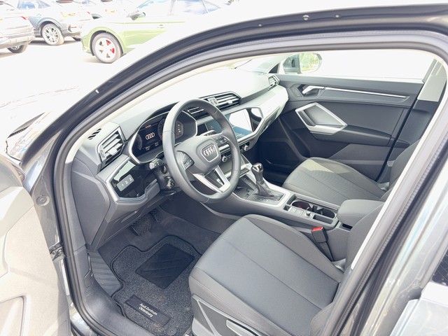 Audi - Q3 Sportback 40 TFSI S-tronic quattro S-Line_11