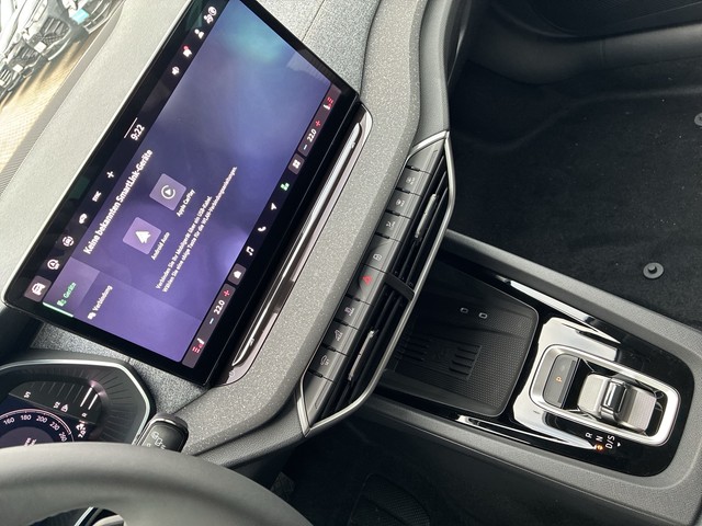 CUPRA - Born 170 kW (231 PS) 77 kWh_13