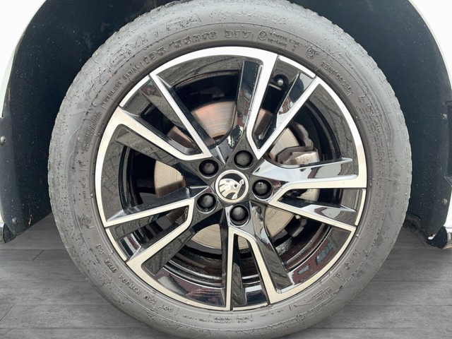 Skoda - Fabia 1.0 TSI DSG Monte Carlo Virtual+Navi+Sitzhzg._17