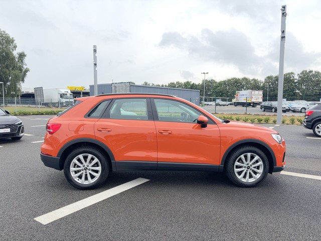 Audi - Q3 35TFSI S-tronic ALLWETTER+NAVI+_8