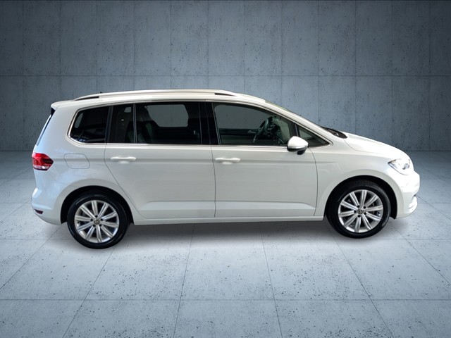 VW - Touran 2.0 TDI DSG Highline 7-Sitze+AHK+RFK+Navi_8 VW - Touran 2.0 TDI DSG Highline 7-Sitze+AHK+RFK+Navi_8