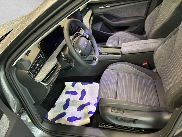 Skoda - Superb Combi 2,0 TSDI DSG 4x4 Selection ERGO MATRIX HUD_17