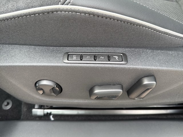 Skoda - Enyaq 85 Sportline AHK+NAVI+RFK+SHZG+PANO_7