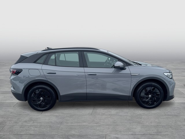 VW - ID.4 Pure Performance LED PDC vo+hi App-Conn._9