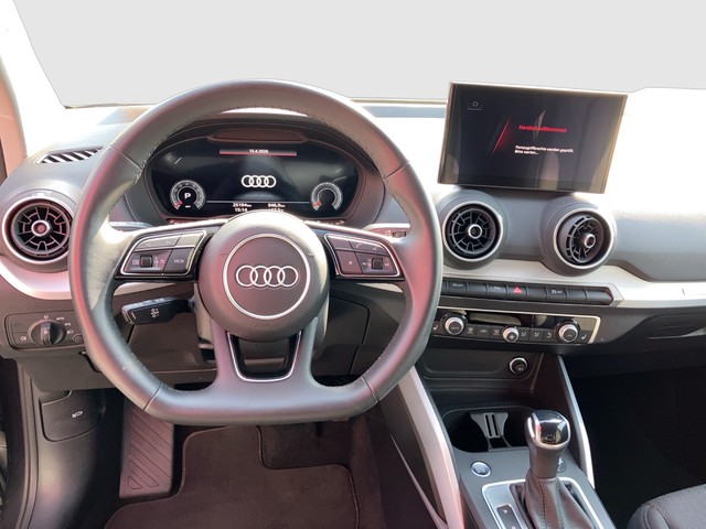 Audi - Q2 35 TFSI S-tronic advanced SHZ+PDC+RFK+LED+APP_12