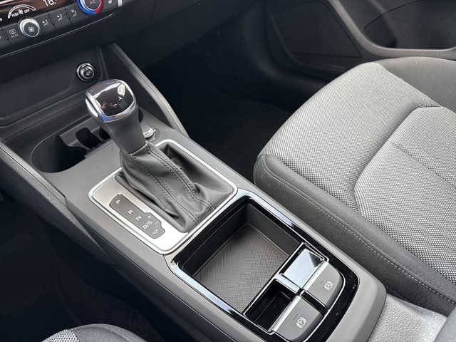 Audi - Q2 35 TFSI S tronic S line LED RFK SHZ_5