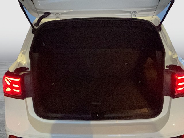 VW - T-Cross 1.5 TSI DSG R-Line AHK+MatrixLED+SHZ_4