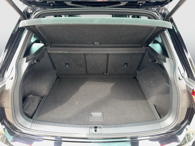 VW - Tiguan 2.0 TDI DSG R-Line AHK+PANO+RFK+KAMERA_4