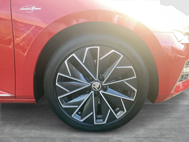 Skoda - Superb Combi 1.4 TSI iV DSG L&K AHK+KAMERA+PANO_12