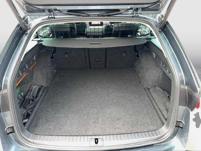 Skoda - Octavia Combi 1.4 TSI DSG Style iV ACC+LED+PANO_4