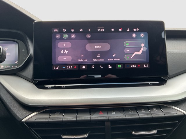 Skoda - Octavia Combi 1.5 TSI mHEV Essence Virtual+LED+Sitzhzg._9