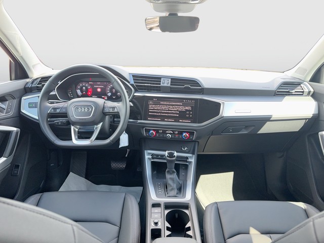 Audi - Q3 Sportback 35 TFSI S-tronic S-Line AHK+PANO_2