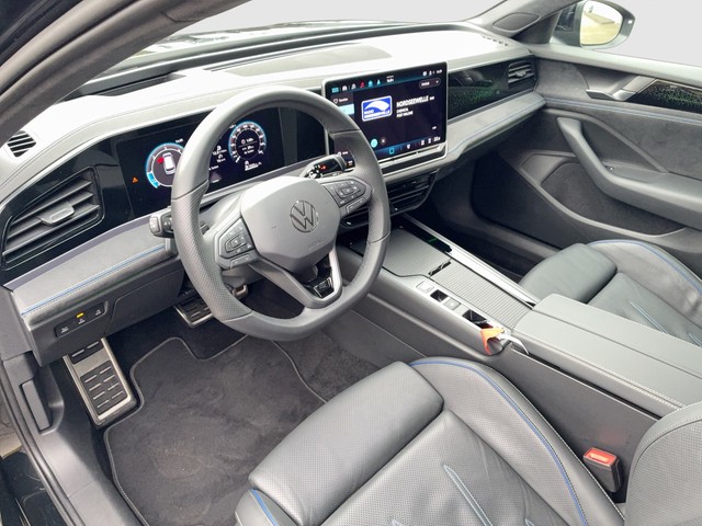 VW - Passat Variant 2.0 TDI DSG R-Line SIGNATURE AHK_12