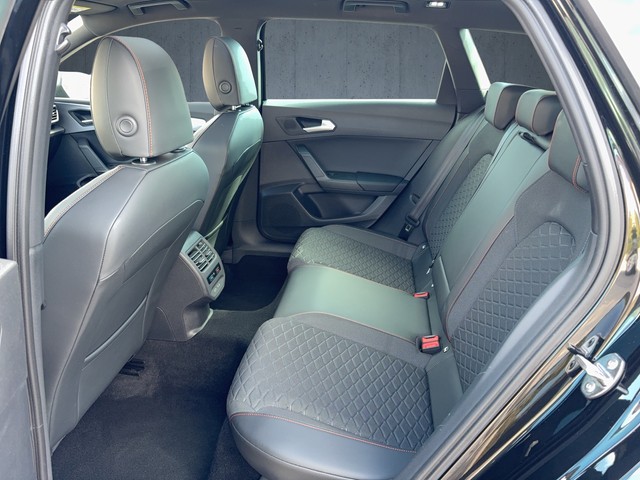 Seat - Leon Sportstourer 1.5 eTSI DSG FR PANO+LED+NAVI+DIGI COCKPIT_3 Seat - Leon Sportstourer 1.5 eTSI DSG FR PANO+LED+NAVI+DIGI COCKPIT_3