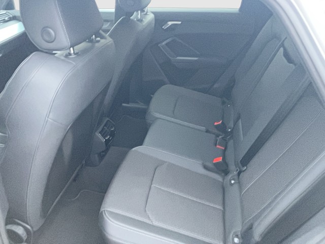 Audi - Q3 Sportback 35 TFSI S-tronic AHK CAM LED NAVI_3