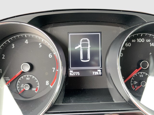 VW - Touran 1.5 TSI DSG Comfortline ACC LED 7-SITZE_18 VW - Touran 1.5 TSI DSG Comfortline ACC LED 7-SITZE_18